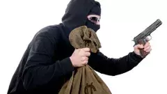 ఏపీలో లూఠీలకు  రాత్రి పగలు  తేడా లేదు..