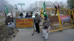 Punjab | రోడ్లను దిగ్బంధించిన రైతులు; 35వ రోజుకు దల్లేవాల్ సమ్మె..