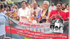మృతి చెందిన భక్తులకు దీపాలతో నివాళి
