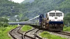 ‘‘సౌత్ సెంట్రల్ రైల్వే నుంచి 366 రైళ్లు ’’ : జీఎం