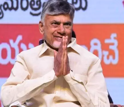 విచారణకు సహకరించాలని సీఎం చంద్రబాబుకు సుప్రీం కోర్టు సూచన