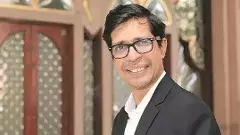 గోమూత్రం జబర్దస్ మెడిసిన్ అంటున్న ఐఐటి శాస్త్రవేత్త...