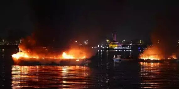 Hyderabad Boat Fire | హుస్సేన్ సాగర్  బోట్లలో భారీ అగ్ని ప్రమాదం