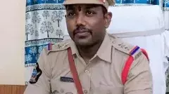 సస్పెండ్‌ చేశారని ఓ ఎస్‌ఐ సూసైడ్‌ చేసుకున్నాడు