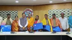 TGRTC | మానవతావాదులు ఈ ఆర్టీసీ ఉద్యోగులు, ఏం చేశారంటే...