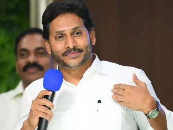 ఎవరు ఆర్థిక విధ్వంసం చేశారో మీరే చెప్పండి