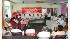 విశాలాంధ్ర బుక్‌ షాప్‌పై దాడి చేసిన మతోన్మాదులపై కేసు నమోదు