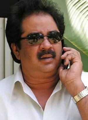 ఇవివి సత్యనారాయణ సినిమాల పరామర్శ ఇవివి సత్యనారాయణ సినిమాల పరామర్శ