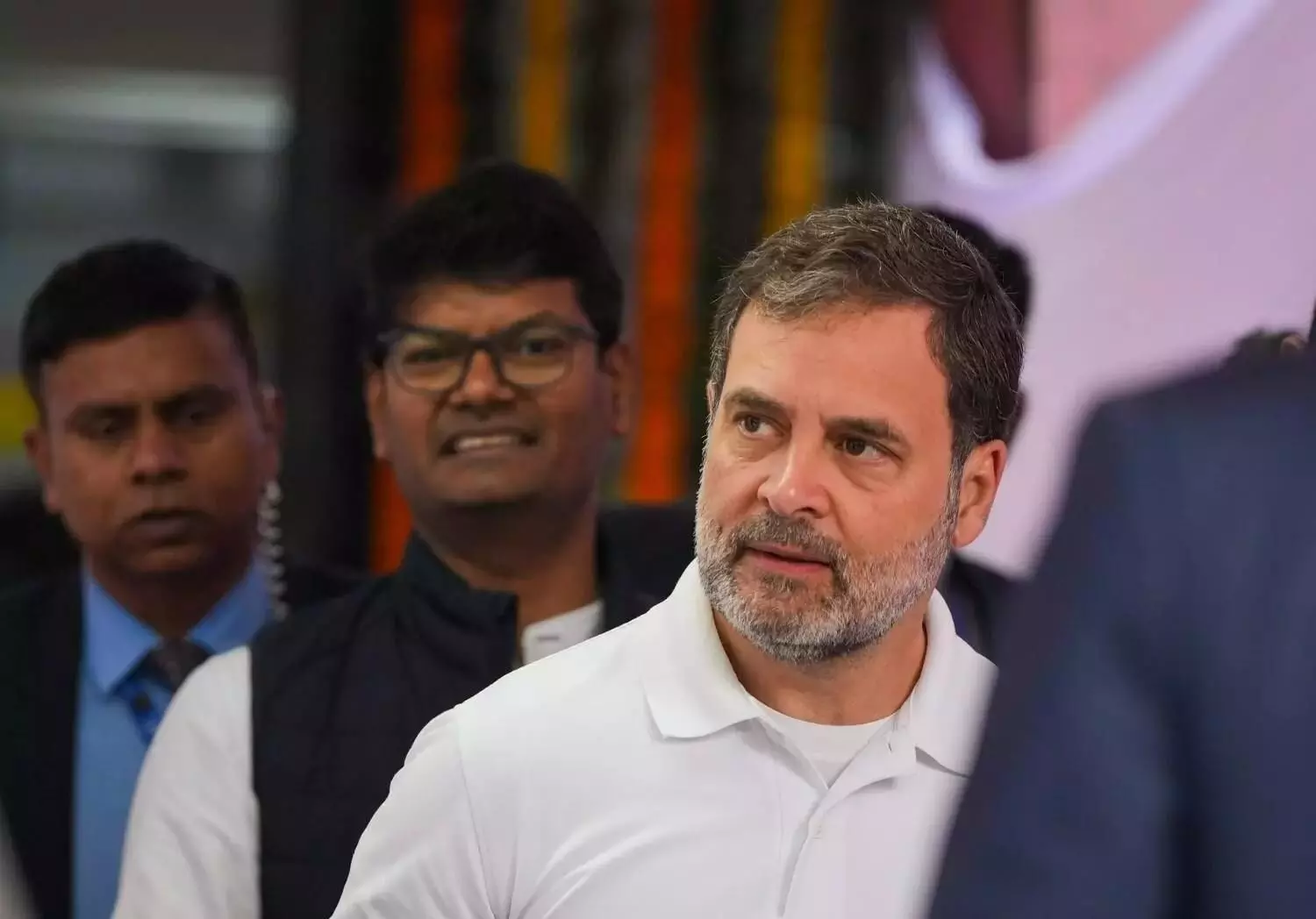 సీఈసీ నియామకాన్ని తప్పబట్టిన రాహుల్ గాంధీ సీఈసీ నియామకాన్ని తప్పబట్టిన రాహుల్ గాంధీ