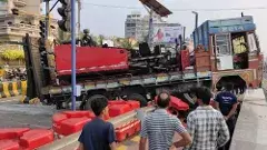 విశాఖ బీచ్ లోకి దూకేస్తున్న లారీలు, బ‌స్సులు!