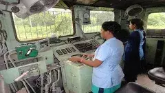 రైళ్లలో లోకో పైల‌ట్ల‌కు టాయిలెట్లు అవ‌స‌రం లేదా?