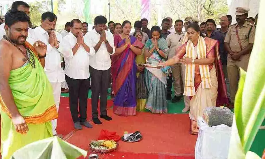 HOME MINISTER ANITA | అసలైన  పోలీస్ ఆట  ఇక మొదలు..