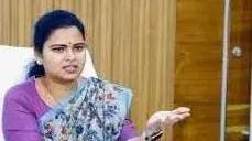 మాజీ మంత్రి విడదల రజనీపై ఏ క్షణంలోనైనా ఏసీబీ కేసు