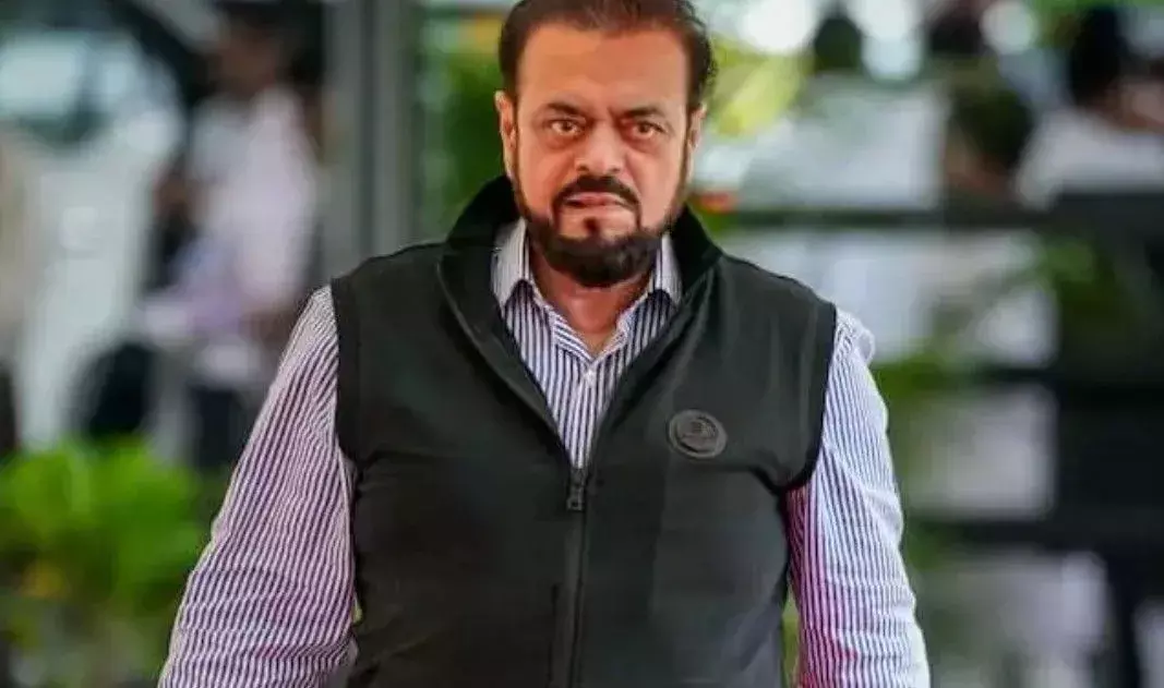 మతోన్మాది ఔరంగజేబును కీర్తిస్తూ వ్యాఖ్యలు చేసిన ఎస్పీ ఎమ్మెల్యే