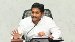 ఆ హోదా వదిలేసి...ఈ హోదాపైనే కుస్తీలా?