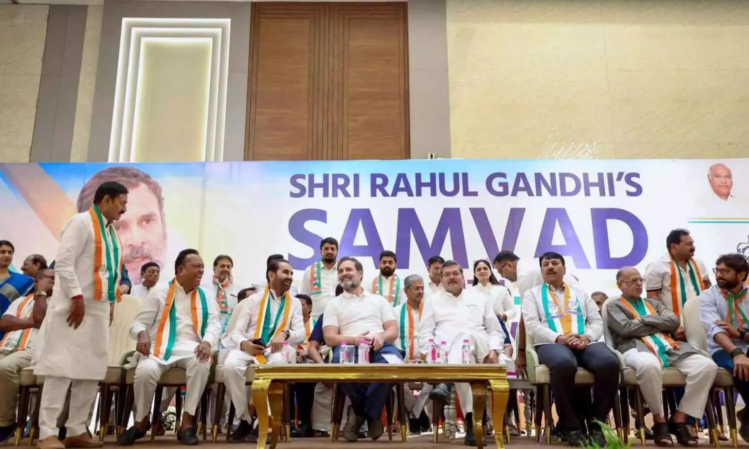 ‘బీజేపీ కోసం పని చేసే నాయకులు కాంగ్రెస్కు అవసరం లేదు.’ ‘బీజేపీ కోసం పని చేసే నాయకులు కాంగ్రెస్కు అవసరం లేదు.’
