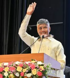 టీడీపీ నేతలు వైసీపీ నేతలతో సంబంధాలు పెట్టుకోకూడదు