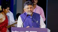 బెంగళూరులో నిలిచిపోయిన చెత్త సేకరణ వాహనాలు..