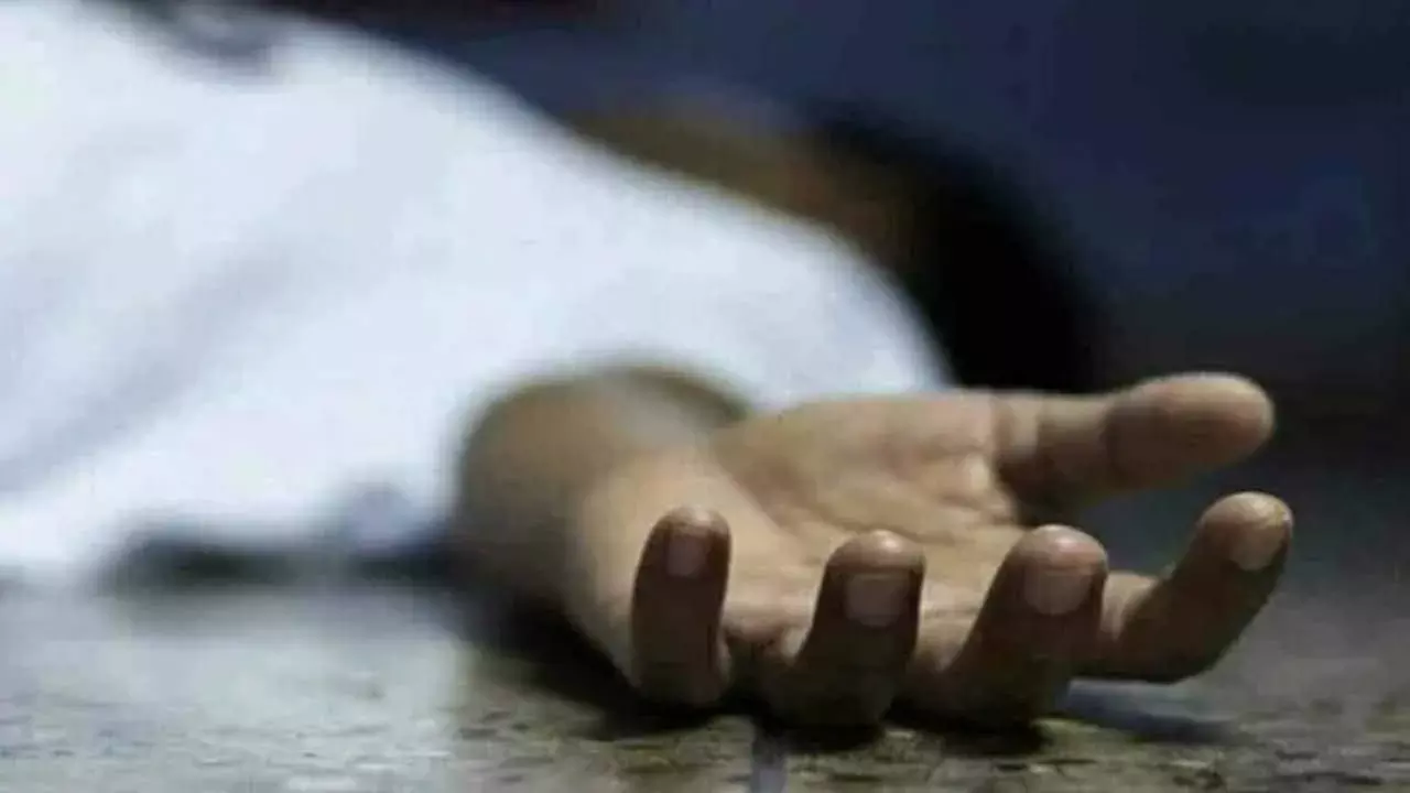 ‘బెట్టింగ్ యాప్స్ కారణంగా ఏడాదిలో 15మంది ఆత్మహత్య’