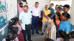 సీఎస్ఆర్ నిధులతో బాలికలకు ఉచితంగా శానిటరీ నాప్కిన్లు