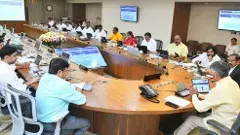 ఏపీలో స్టార్‌ హోటళ్ల బార్‌ లైసెన్స్‌ ఫీజుల కుదింపు