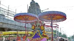 వేణుగానాలంకారంలో శ్రీ రామచంద్రమూర్తి అభయం..!