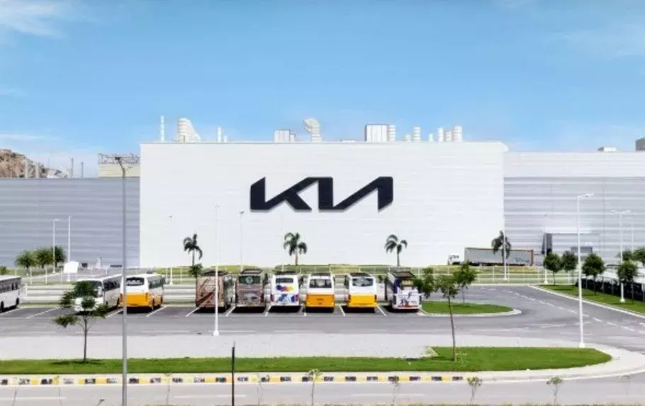 కియా పరిశ్రమలో 900ల కారు ఇంజిన్ల చోరి జరిగిందట!