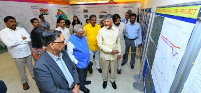 ఆంధ్రప్రదేశ్‌ను ఆదుకోండి..కేంద్రం సాయం చేసేలా చూడండి