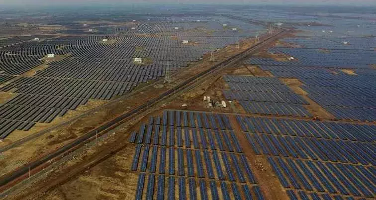 రాయలసీమ రైతును కాటేస్తున్న ‘సోలార్’