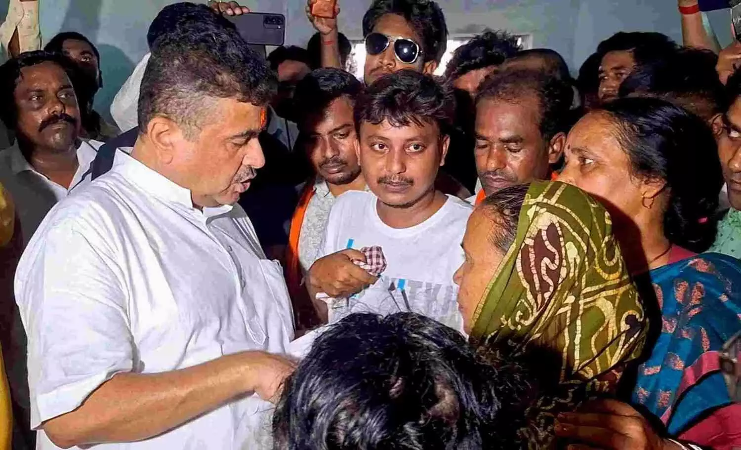 ‘సామరస్య నిధి’ ద్వారా ముర్షిదాబాద్ అల్లర్ల బాధితులకు ఆర్థిక సాయం.. ‘సామరస్య నిధి’ ద్వారా ముర్షిదాబాద్ అల్లర్ల బాధితులకు ఆర్థిక సాయం..