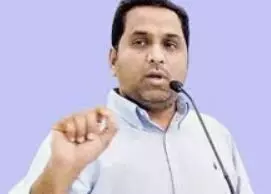 రాజ్ కసిరెడ్డి రెండో రోజు సిట్ విచారణ రాజ్ కసిరెడ్డి రెండో రోజు సిట్ విచారణ
