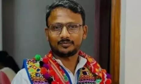 అవినీతి కేసుల్లో గిరిజన ఎమ్మెల్యేలే ఎందుకు అరెస్ట్ అవుతారు? అవినీతి కేసుల్లో గిరిజన ఎమ్మెల్యేలే ఎందుకు అరెస్ట్ అవుతారు?