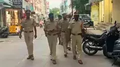 హైదరాబాద్‌లో హై అలర్ట్,వైద్య సిబ్బంది సెలవులపై నిషేధాస్త్రం