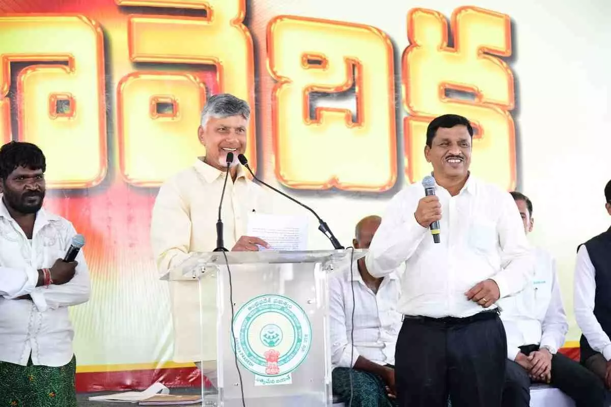 ఆడబిడ్డల ఎదురుగా మగవాళ్లను ఉగ్రవాదులు పొట్టనపెట్టుకున్నారు ఆడబిడ్డల ఎదురుగా మగవాళ్లను ఉగ్రవాదులు పొట్టనపెట్టుకున్నారు