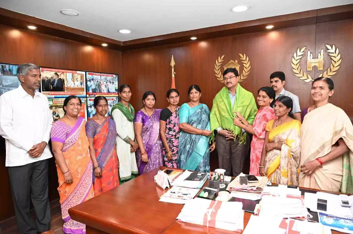 ప్రజా సమస్యల పరిష్కారంతో హైడ్రాకు ప్రశంసల జల్లు ప్రజా సమస్యల పరిష్కారంతో హైడ్రాకు ప్రశంసల జల్లు