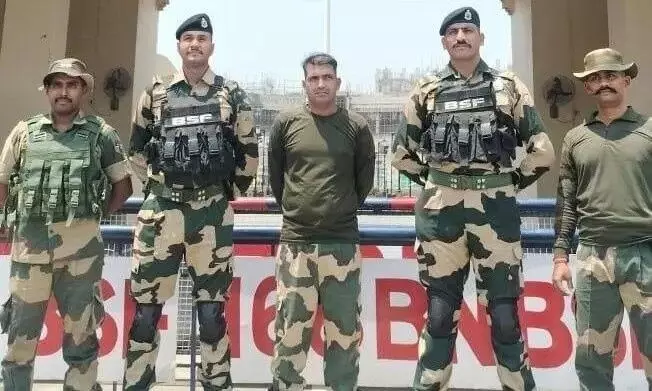 21 రోజుల తర్వాత BSF జవాన్ విడుదల.. 21 రోజుల తర్వాత BSF జవాన్ విడుదల..