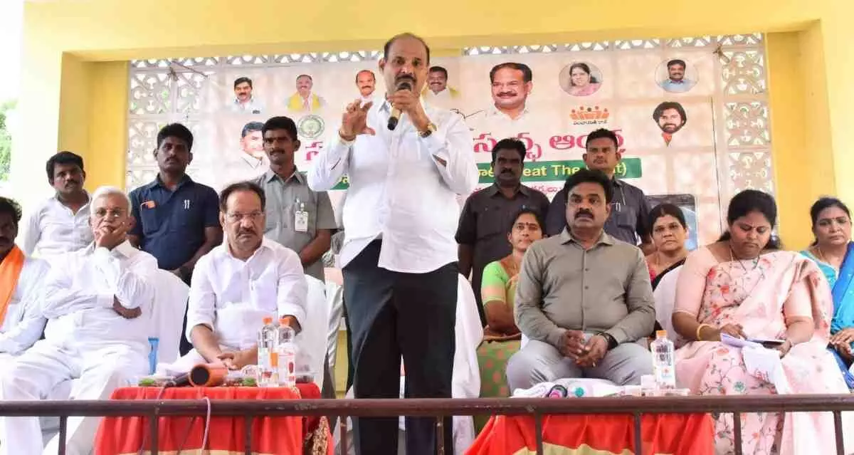 ఏపీలో కొనసాగిన తిరంగ్ ర్యాలీలు ఏపీలో కొనసాగిన తిరంగ్ ర్యాలీలు
