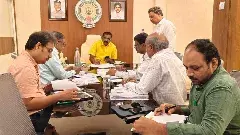 పది లక్షల కంటే మించిన పనులకు టెండర్లు