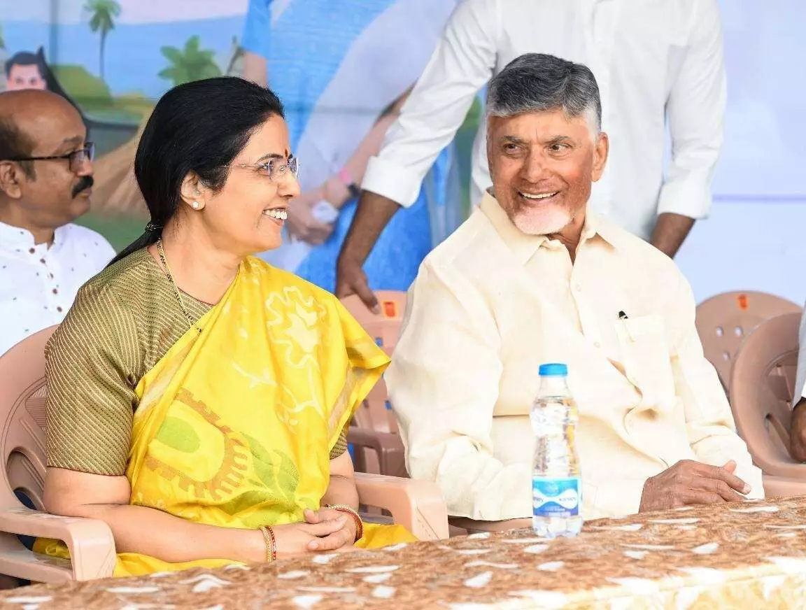 మొత్తానికి కుప్పంలో ఒక ఇంటివాడైన చంద్రబాబు మొత్తానికి కుప్పంలో ఒక ఇంటివాడైన చంద్రబాబు