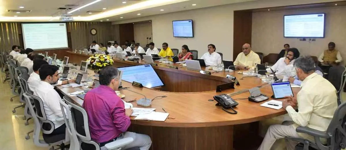 అదానీ పవర్ కంపెనీల కోసం భూ కేటాయింపులు–కేబినెట్ కీలక నిర్ణయం అదానీ పవర్ కంపెనీల కోసం భూ కేటాయింపులు–కేబినెట్ కీలక నిర్ణయం