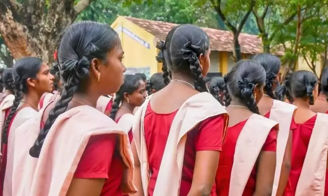 పేరుకు పేద జిల్లా కానీ విద్యలో మాత్రం సంచలన ఫలితాలు పేరుకు పేద జిల్లా కానీ విద్యలో మాత్రం సంచలన ఫలితాలు