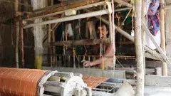 ప్రభుత్వ విధానాలతో  చిక్కి శల్యమవుతున్న చేనేతల బతుకు. 