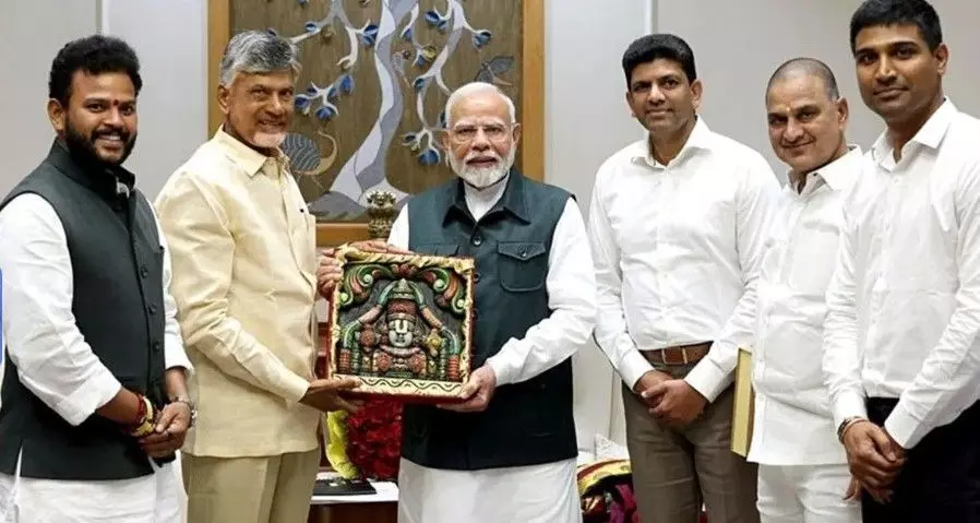 చంద్రబాబు ఢిల్లీ యాత్రల వెనుక అసలు కథ ఏమిటీ? చంద్రబాబు ఢిల్లీ యాత్రల వెనుక అసలు కథ ఏమిటీ?