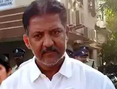 వాంతులవుతున్నా కొనసాగిన వంశీ విచారణ వాంతులవుతున్నా కొనసాగిన వంశీ విచారణ