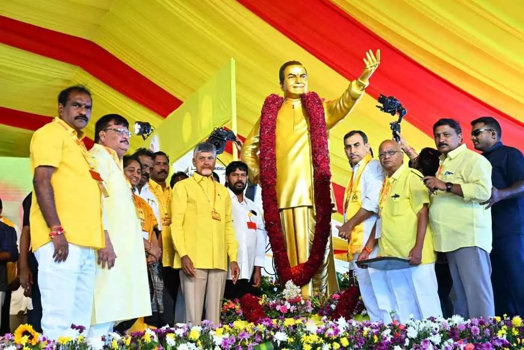 CM Chandrababu | లోకేష్ ఫార్ములా గేమ్ ఛేంజర్ కాబోతోందా..? CM Chandrababu | లోకేష్ ఫార్ములా గేమ్ ఛేంజర్ కాబోతోందా..?