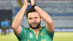 ఆఫ్రిదికి ఆతిథ్యం ఇచ్చిన కేరళ పూర్వవిద్యార్థులు