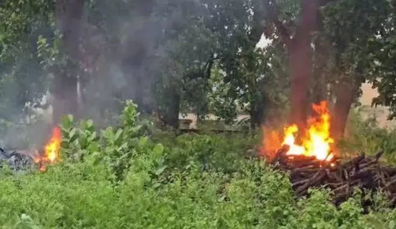 తుపాకుల, డ్రోన్ల కాపలా మధ్య నంబాల కేశవ రావు పెద్ద కర్మ తుపాకుల, డ్రోన్ల కాపలా మధ్య నంబాల కేశవ రావు పెద్ద కర్మ