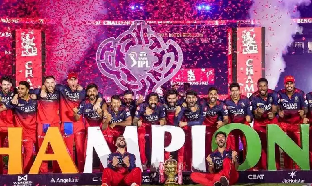 ఆర్సీబీ విజయోత్సవాలకు పోలీసుల బ్రేక్ ఆర్సీబీ విజయోత్సవాలకు పోలీసుల బ్రేక్