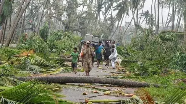 సీమలో కరువు బెంగ.. కోస్తాలో తుపానుల బెడద!