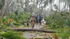 సీమలో కరువు బెంగ.. కోస్తాలో తుపానుల బెడద!